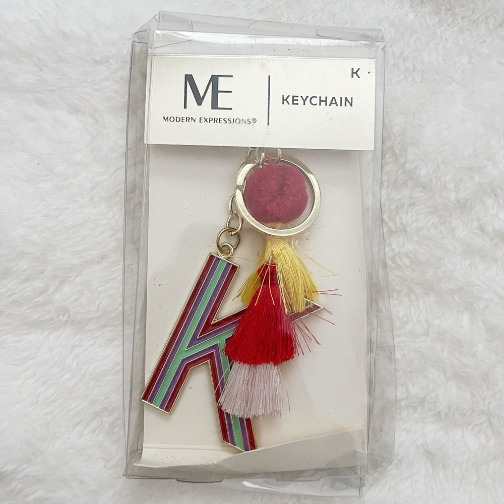 Modern Expressions keychain K